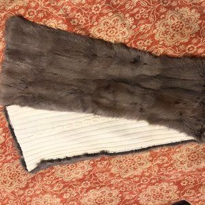 LIGHT BROWN RABBIT FUR SCARF WHITE CABLE KNIT ON OTHER SIDE - ITALIAN MADE